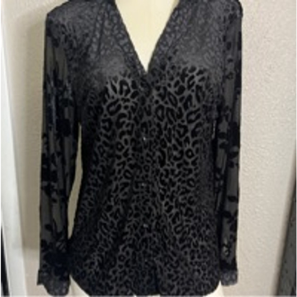 Nwt women’s medium velour blouse by Adore - Picture 2 of 7